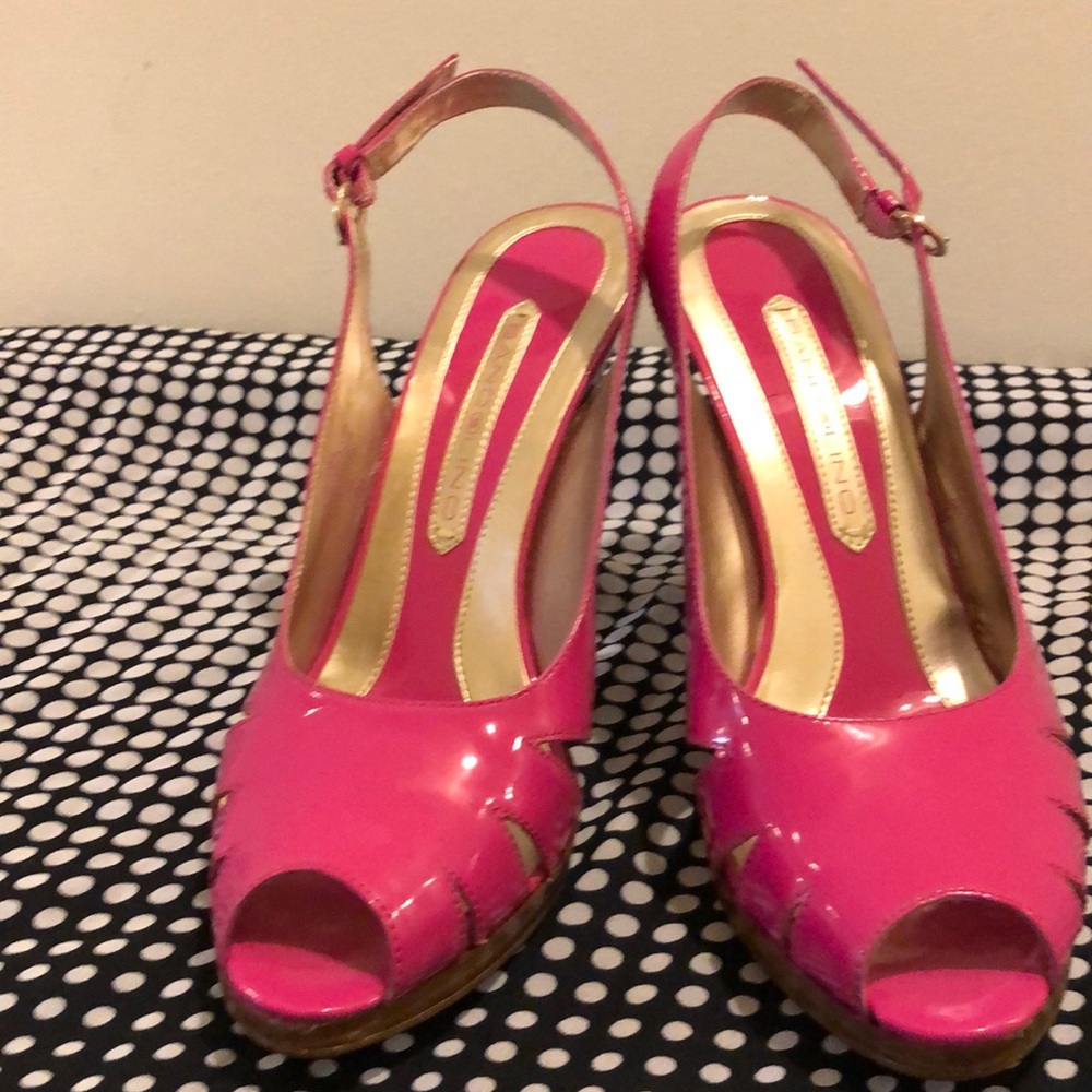 NIB Bright Pink Bandolino heels